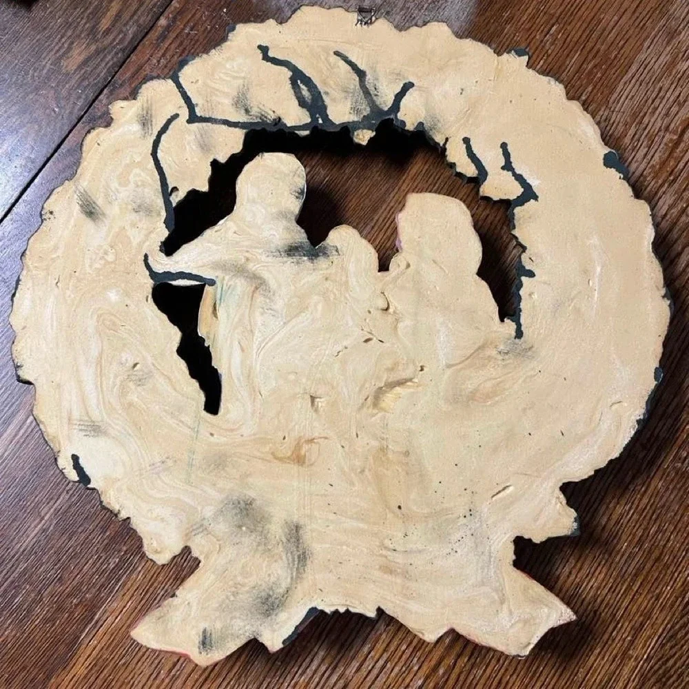 Resin Christmas Carolers Wreath Wall Decor Holiday 12